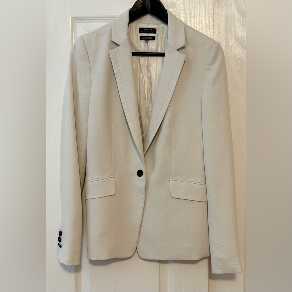 RW&CO. Women's White Blazer